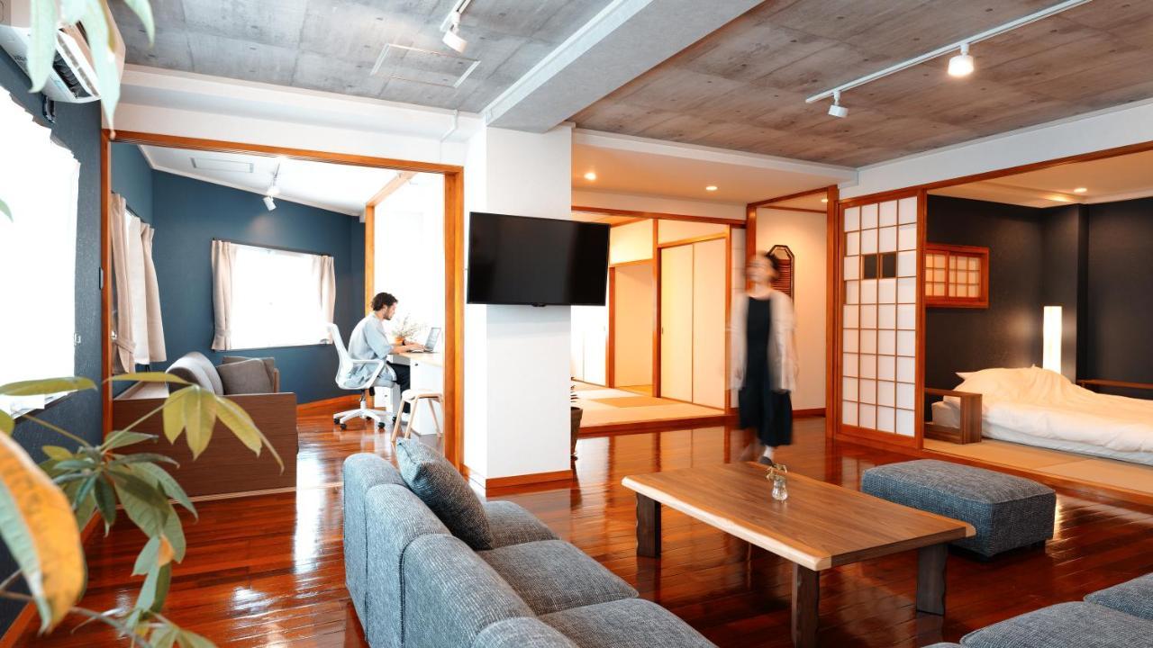 琉球モダン宿りゅうだん Naha Exterior photo