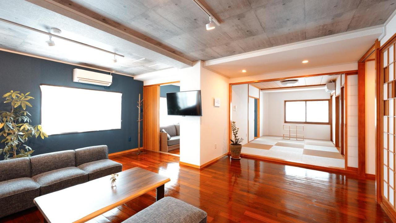 琉球モダン宿りゅうだん Naha Exterior photo